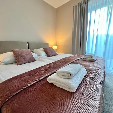 Bed & Breakfast Lesne Ustronie 2*