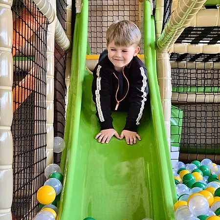 Lesne Ustronie Bed & Breakfast 2*