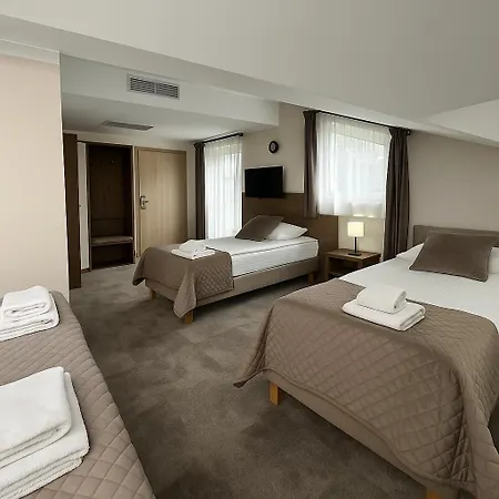 住宿加早餐酒店 Lesne Ustronie Lubiszewo