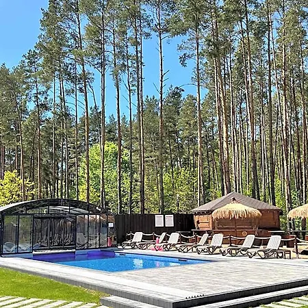 Lesne Ustronie Bed & Breakfast 2*